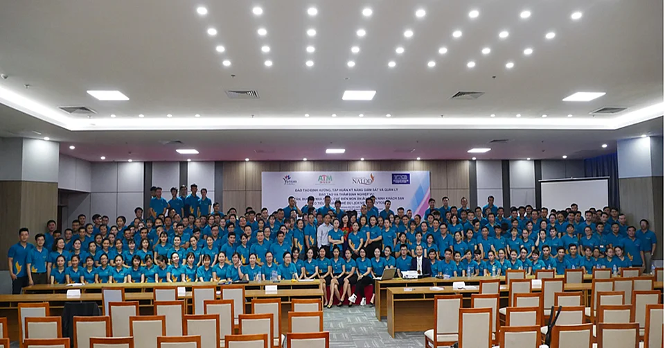 Đội ngũ nhân sự chuyên nghiệp ATM Academy